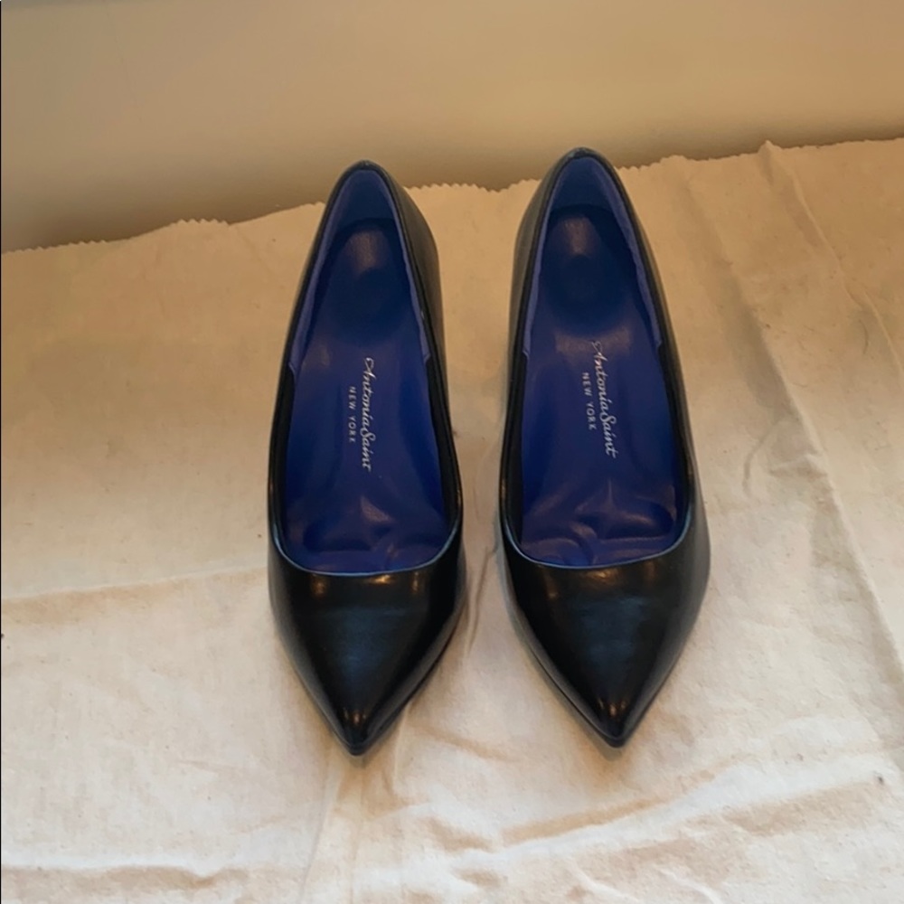 Custom made Antonio Saint pumps.